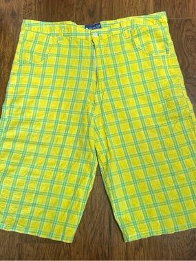 Men’s Yellow & Green Plaid Board Jorts Size 40